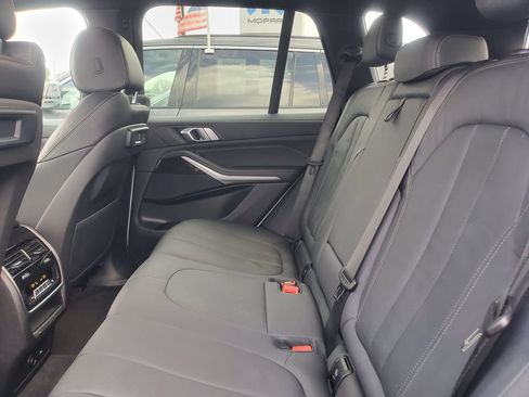 Used 2021 BMW X5 xDrive40i w/ M Sport Package AWD/4WD image 26