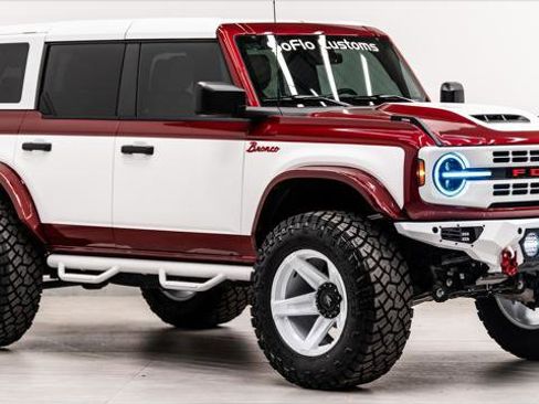 Used 2025 Ford Bronco Heritage Edition AWD/4WD image 6