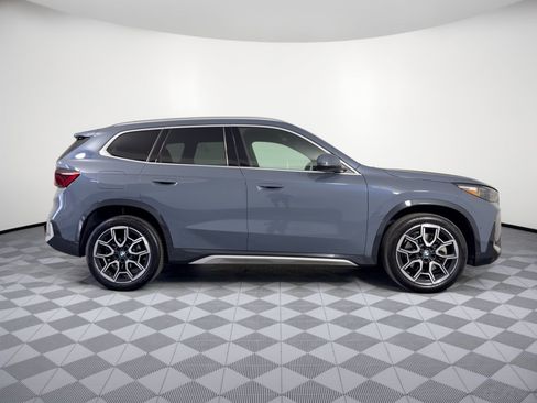 Used 2025 BMW X1 xDrive28i AWD/4WD image 8