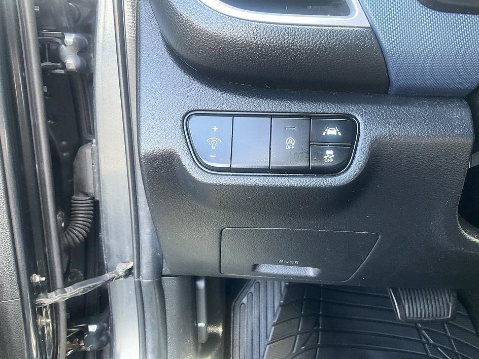 Used 2021 Kia Seltos S AWD/4WD image 21