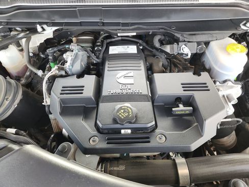 Used 2023 RAM 3500 Laramie AWD/4WD image 36
