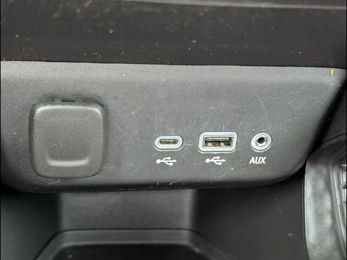 Used 2021 Chevrolet TrailBlazer LS FWD image 17