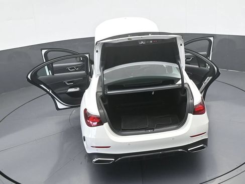 Used 2025 Mercedes-Benz E 350 Sedan image 71