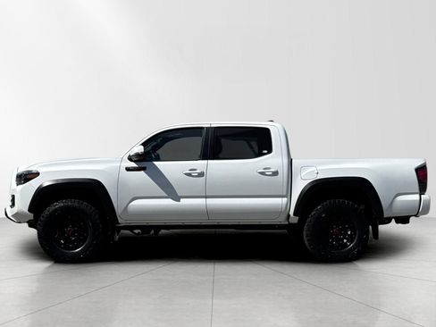 Used 2019 Toyota Tacoma TRD Pro AWD/4WD image 7