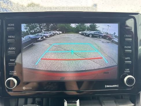 Used 2022 Toyota Corolla Cross LE w/ Moonroof Package image 16