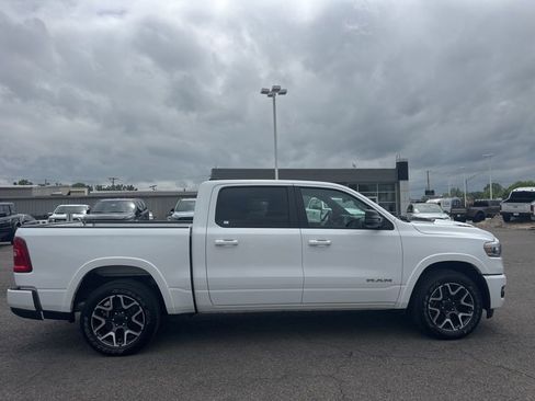 Used 2026 RAM 1500 Laramie w/ Sport Appearance Package AWD/4WD image 7