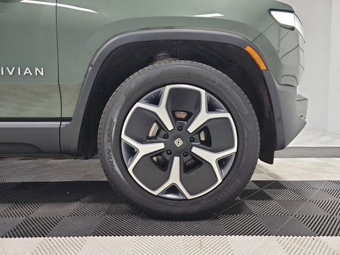 Used 2023 Rivian R1S Adventure image 11