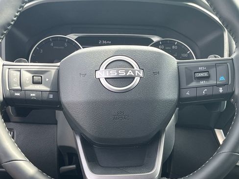 Used 2025 Nissan Rogue SV image 30