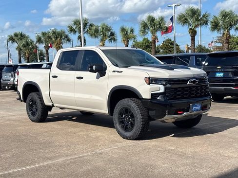 New 2026 Chevrolet Silverado 1500 ZR2 w/ LPO, Dark Essentials Package AWD/4WD image 6