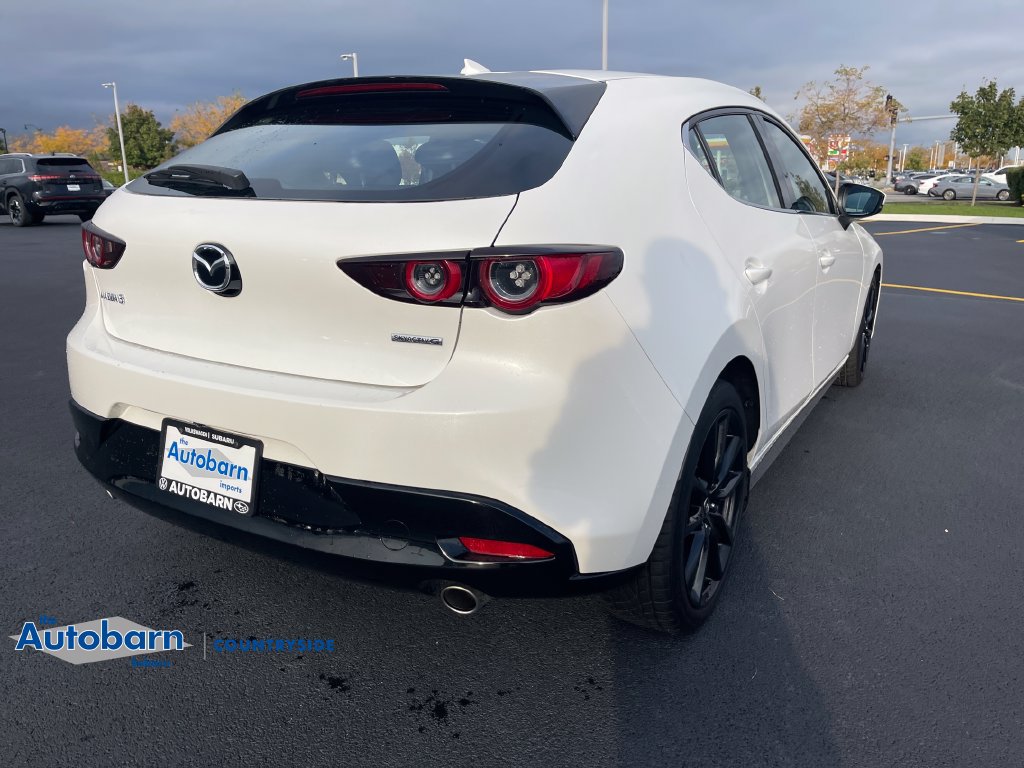 Used 2019 MAZDA MAZDA3 Hatchback w/ Premium Package FWD image 5
