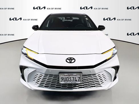 Used 2025 Toyota Camry XSE w/ Premium Plus Package image 2