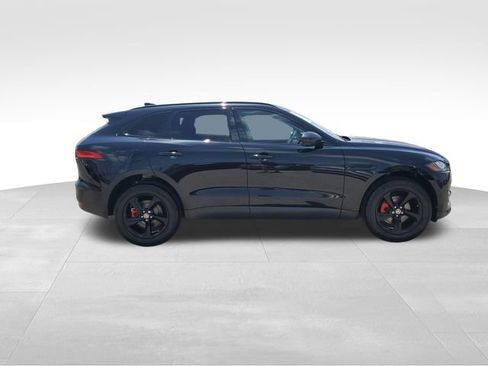 Used 2017 Jaguar F-PACE Prestige AWD/4WD image 3
