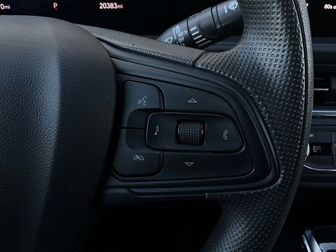 Used 2025 Buick Envista Preferred image 34