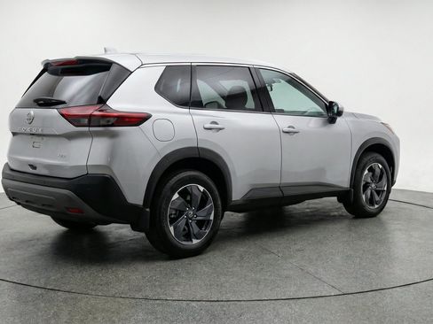 Used 2025 Nissan Rogue SV AWD/4WD image 9