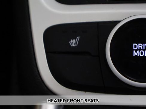 Certified 2023 Hyundai Venue Limited FWD image 6