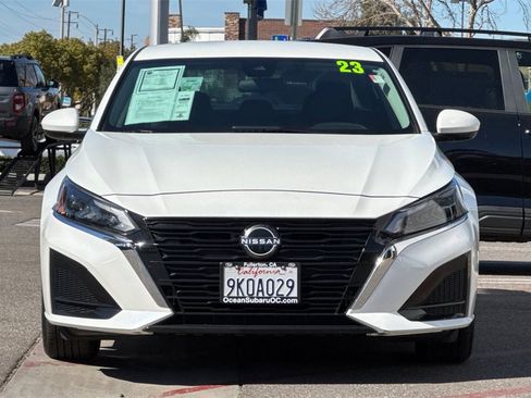 Used 2023 Nissan Altima 2.5 SV image 12