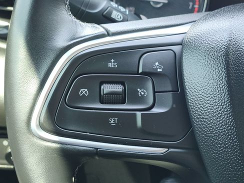 Used 2021 Buick Encore GX Preferred w/ Cold Weather Comfort Package AWD/4WD image 20