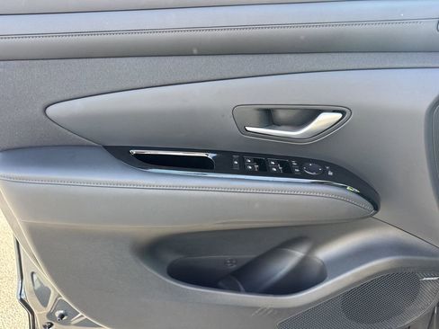 Used 2025 Hyundai Tucson Limited AWD/4WD image 10