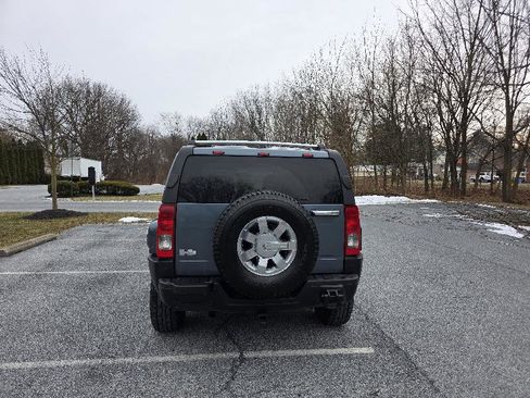 Used 2007 HUMMER H3 Adventure image 5