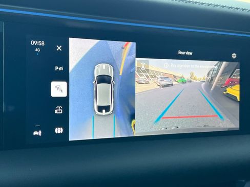 Certified 2025 Porsche Macan Electric RWD image 24
