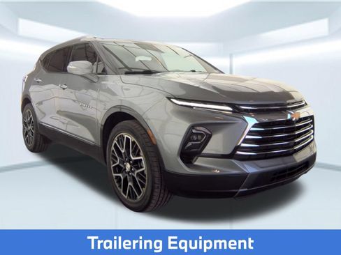 Used 2023 Chevrolet Blazer Premier w/ Driver Confidence II Package FWD image 5