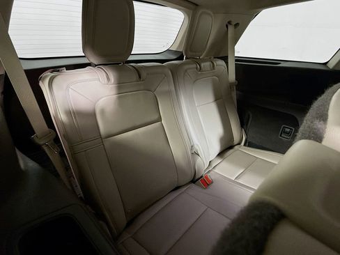 Used 2022 Lincoln Aviator Reserve w/ Equipment Group 201A image 28