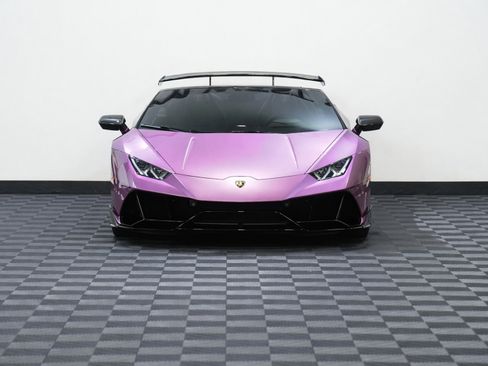 Used 2024 Lamborghini Huracan EVO image 4