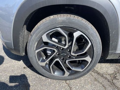 New 2026 Chevrolet Trax RS w/ Sunroof Package image 10
