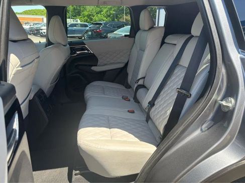 Used 2022 Mitsubishi Outlander SEL AWD/4WD image 25