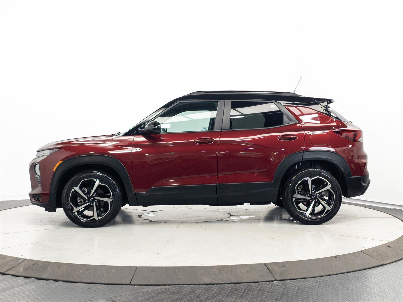 Used 2023 Chevrolet TrailBlazer RS FWD image 7