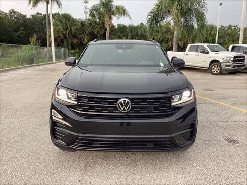 Used 2023 Volkswagen Atlas Cross Sport SEL R-Line AWD/4WD image 7