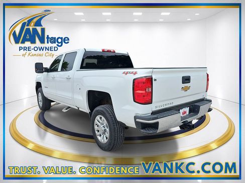 Used 2016 Chevrolet Silverado 2500 LT w/ LT Convenience Package AWD/4WD image 9
