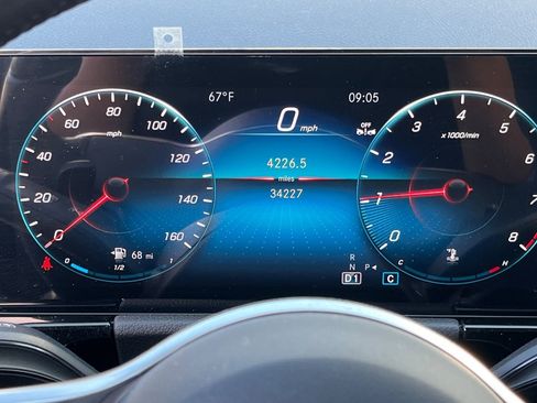 Certified 2023 Mercedes-Benz GLA 250 4MATIC image 8