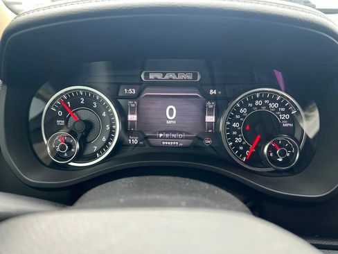 Used 2021 RAM 1500 Laramie AWD/4WD image 10