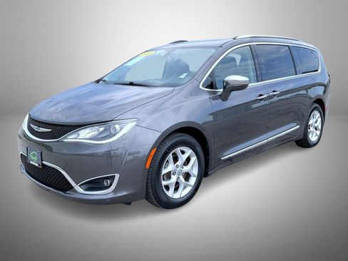 Used 2020 Chrysler Pacifica Limited FWD image 1