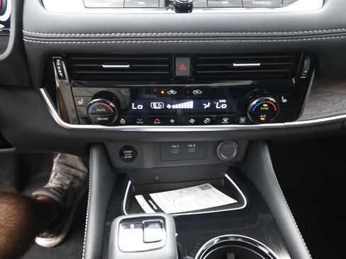 New 2026 Nissan Rogue Platinum w/ Platinum Premium Package image 17