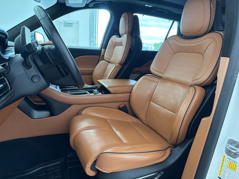 Used 2020 Lincoln Aviator Black Label w/ Dynamic Handling Package AWD/4WD image 7