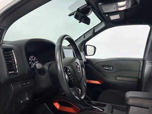 Used 2024 Nissan Frontier Pro-X image 19