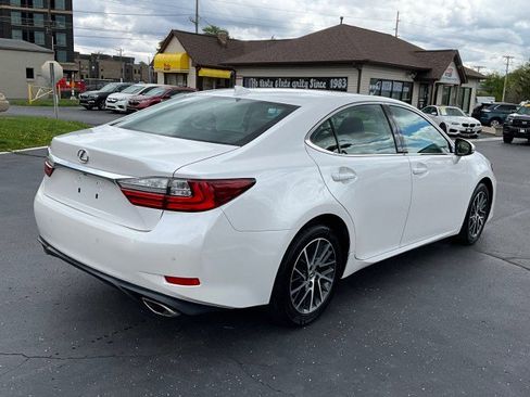 Used 2017 Lexus ES 350 w/ Luxury Package FWD image 7