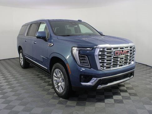 New 2026 GMC Yukon XL Denali w/ Sun & Power Step Package image 32