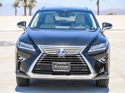 Used 2019 Lexus RX 450hL Luxury w/ Accessory Package AWD/4WD image 2