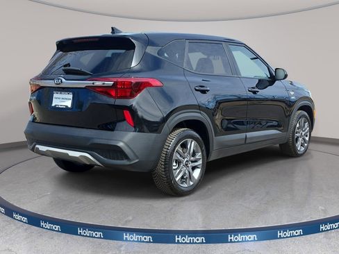 Used 2021 Kia Seltos LX image 7