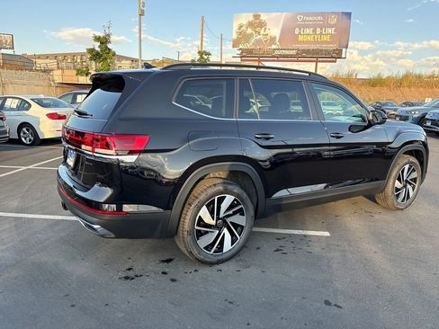 New 2026 Volkswagen Atlas SE image 5