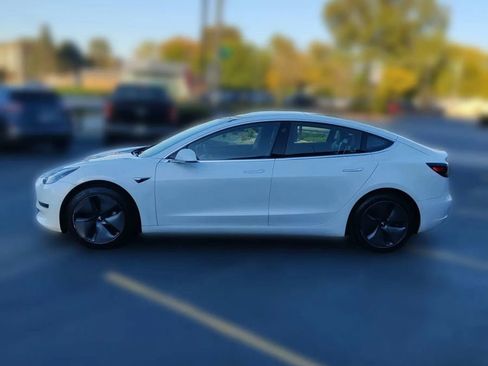 Used 2020 Tesla Model 3 Long Range image 4