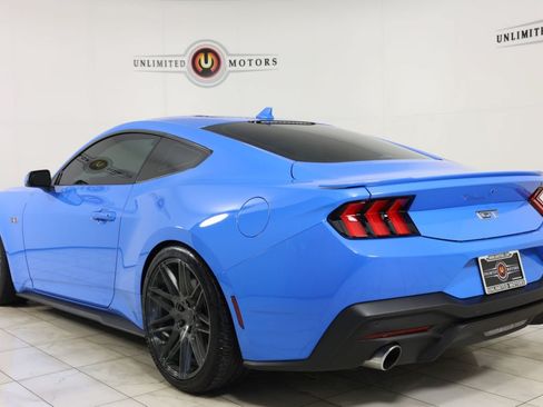 Used 2024 Ford Mustang GT RWD image 4
