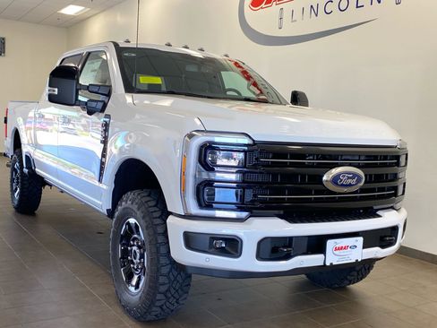 New 2026 Ford F250 Platinum w/ Tremor Off-Road Package AWD/4WD image 9