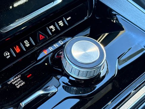 New 2026 Jeep Grand Wagoneer 4WD image 25