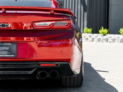 Used 2018 Chevrolet Camaro ZL1 RWD image 16