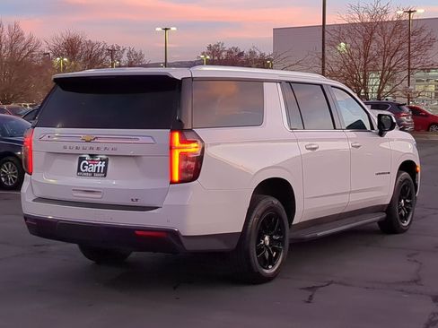Used 2024 Chevrolet Suburban LT image 3