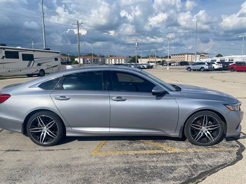 Used 2022 Honda Accord Touring image 4